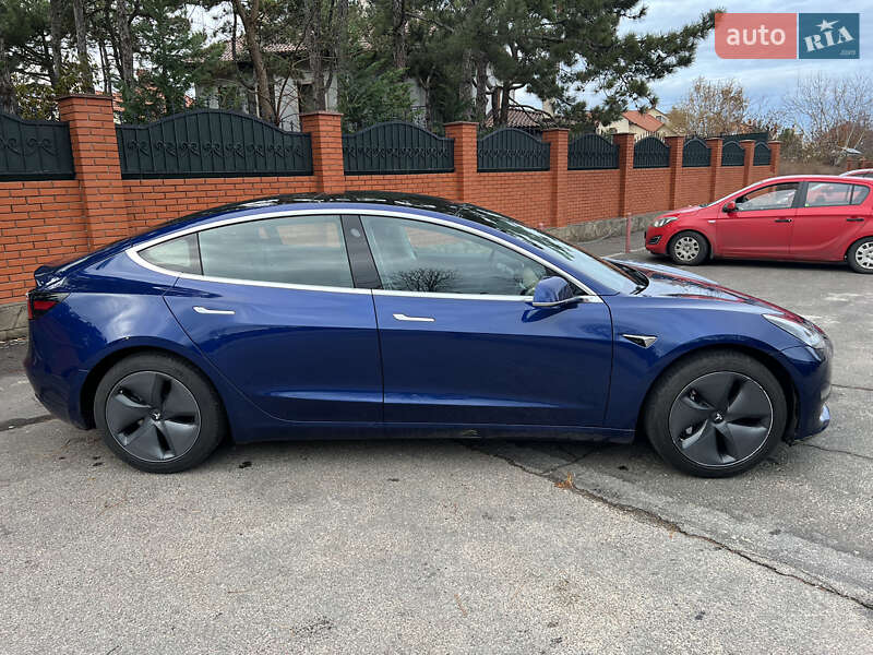 Седан Tesla Model 3 2020 в Одессе