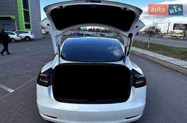 Седан Tesla Model 3 2019 в Кривому Розі
