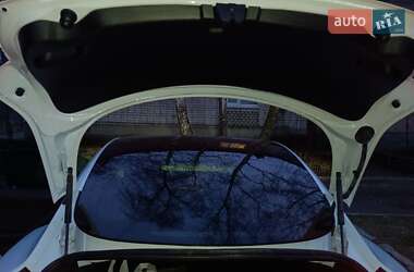 Седан Tesla Model 3 2019 в Горішніх Плавнях