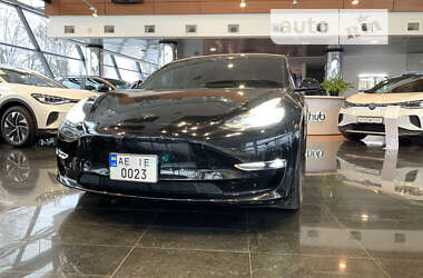 Седан Tesla Model 3 2018 в 