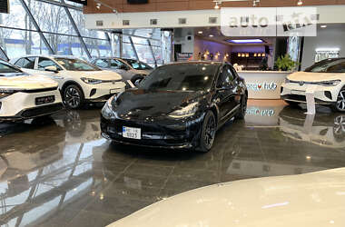 Седан Tesla Model 3 2018 в 