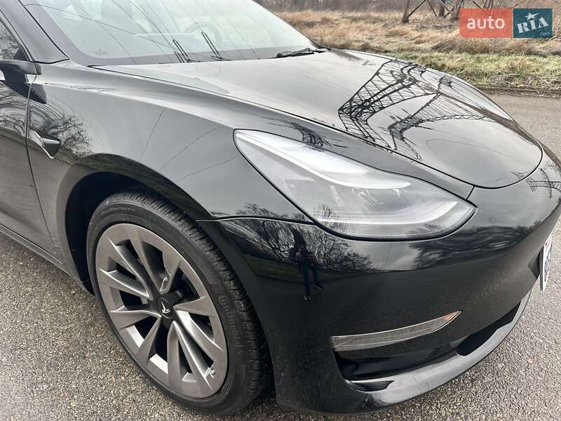 Седан Tesla Model 3 2023 в Запорожье