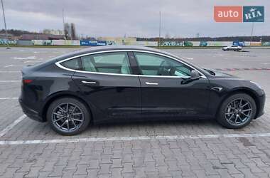 Седан Tesla Model 3 2019 в Киеве