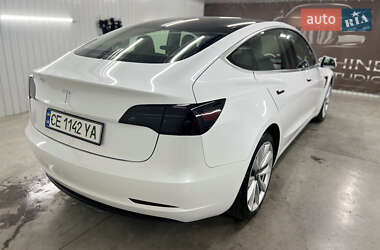 Седан Tesla Model 3 2020 в Черновцах