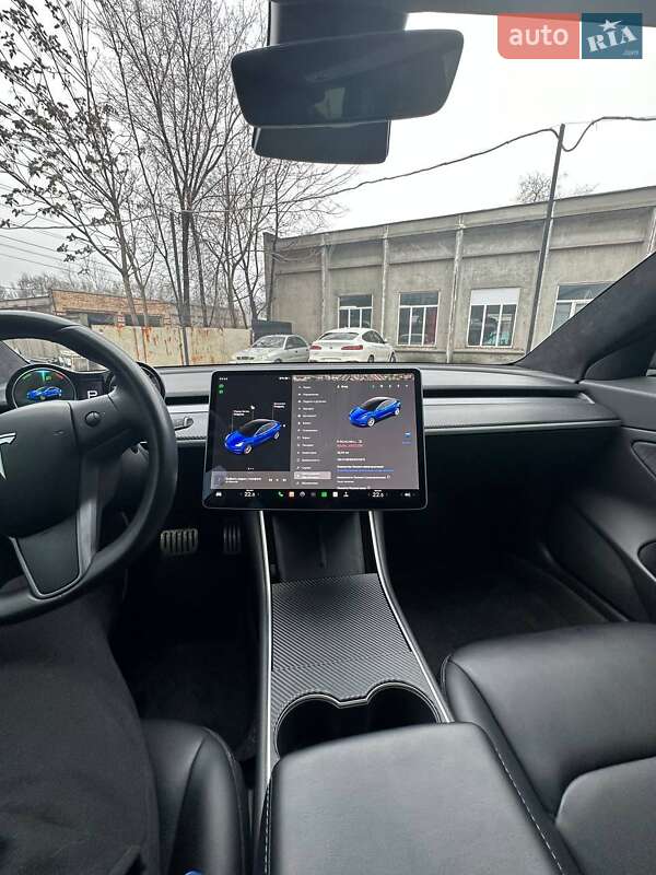Седан Tesla Model 3 2018 в Запорожье