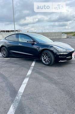 Седан Tesla Model 3 2019 в Днепре