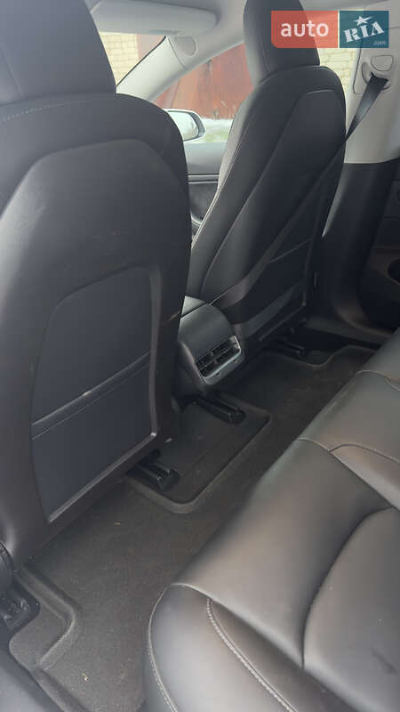 Седан Tesla Model 3 2019 в Славянске