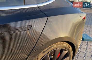 Седан Tesla Model 3 2020 в 