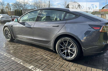 Седан Tesla Model 3 2022 в Вінниці