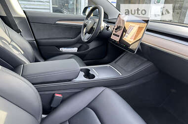 Седан Tesla Model 3 2022 в Виннице