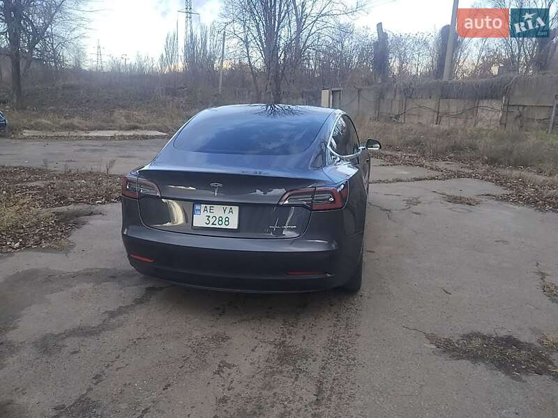 Седан Tesla Model 3 2018 в Кривом Роге