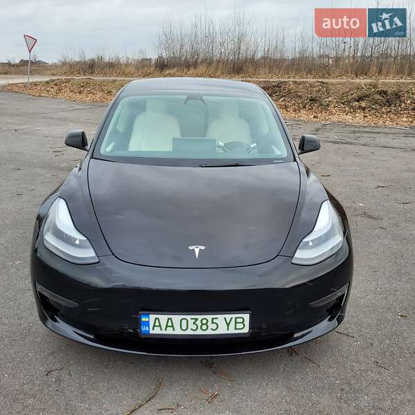 Седан Tesla Model 3 2022 в Житомире