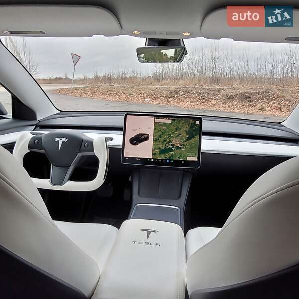 Седан Tesla Model 3 2022 в Житомире