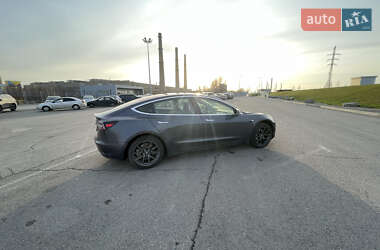 Седан Tesla Model 3 2017 в 