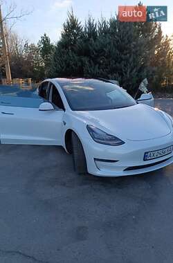 Седан Tesla Model 3 2018 в 