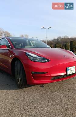Седан Tesla Model 3 2018 в Днепре