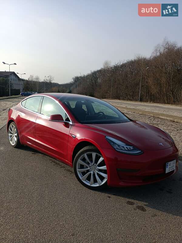 Седан Tesla Model 3 2018 в Днепре