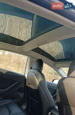 Седан Tesla Model 3 2018 в Днепре
