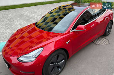 Седан Tesla Model 3 2018 в 