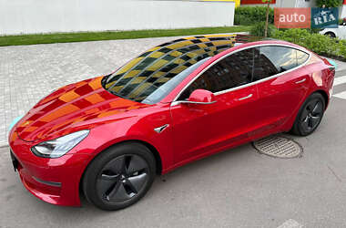 Седан Tesla Model 3 2018 в 