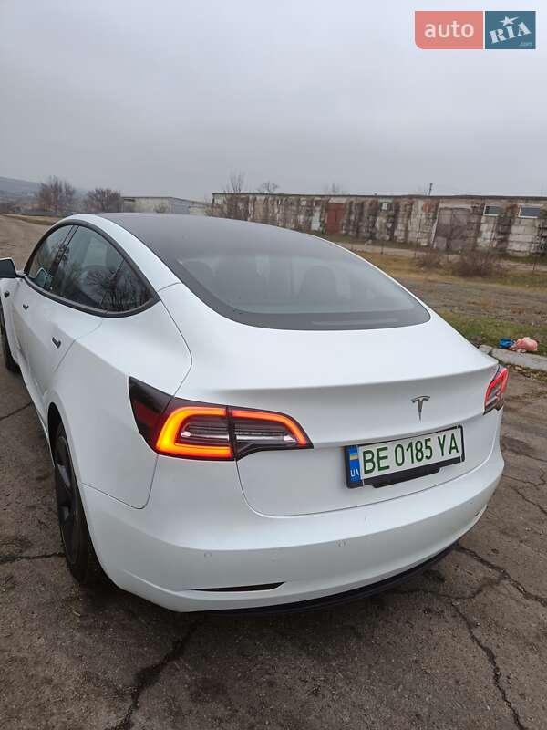 Седан Tesla Model 3 2022 в Одесі