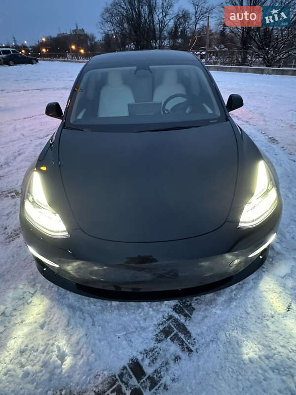 Седан Tesla Model 3 2022 в Києві фото 19 Седан Tesla Model 3 2022 в Києві