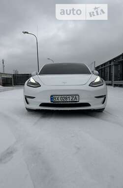 Седан Tesla Model 3 2019 в Києві