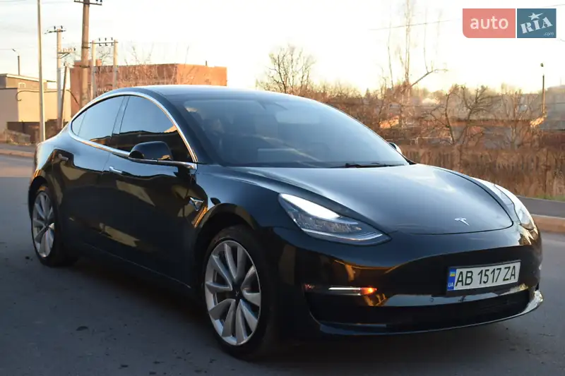 Tesla Model 3 2017