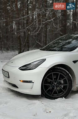 Седан Tesla Model 3 2021 в Киеве фото 6 Седан Tesla Model 3 2021 в Киеве