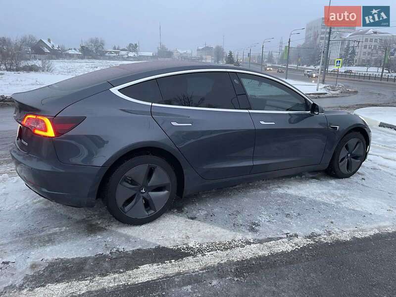 Седан Tesla Model 3 2018 в Харькове