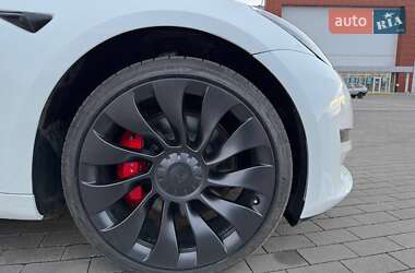 Седан Tesla Model 3 2023 в Одесі