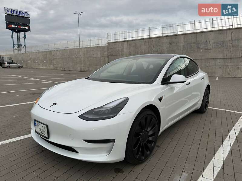 Tesla Model 3 2023