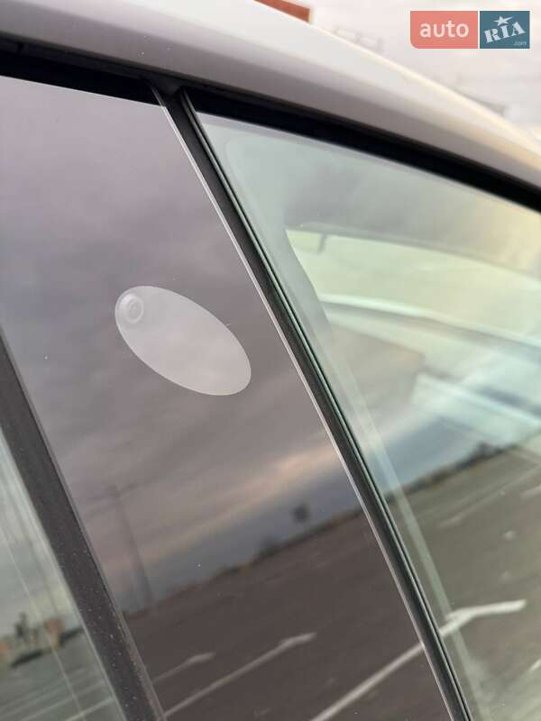 Седан Tesla Model 3 2023 в Одессе