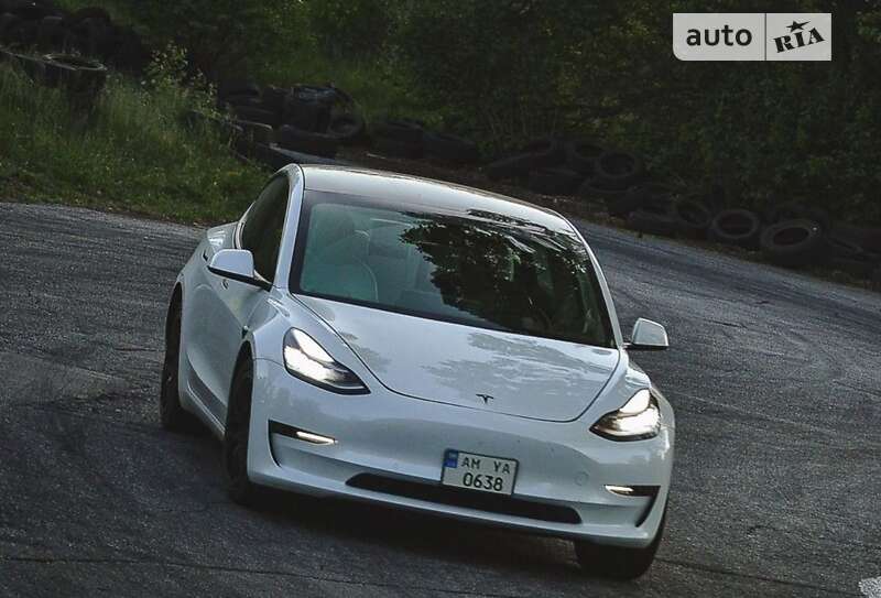 Внедорожник / Кроссовер Tesla Model 3 2020 в Киеве Внедорожник / Кроссовер Tesla Model 3 2020 в Киеве