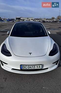 Седан Tesla Model 3 2019 в Львове
