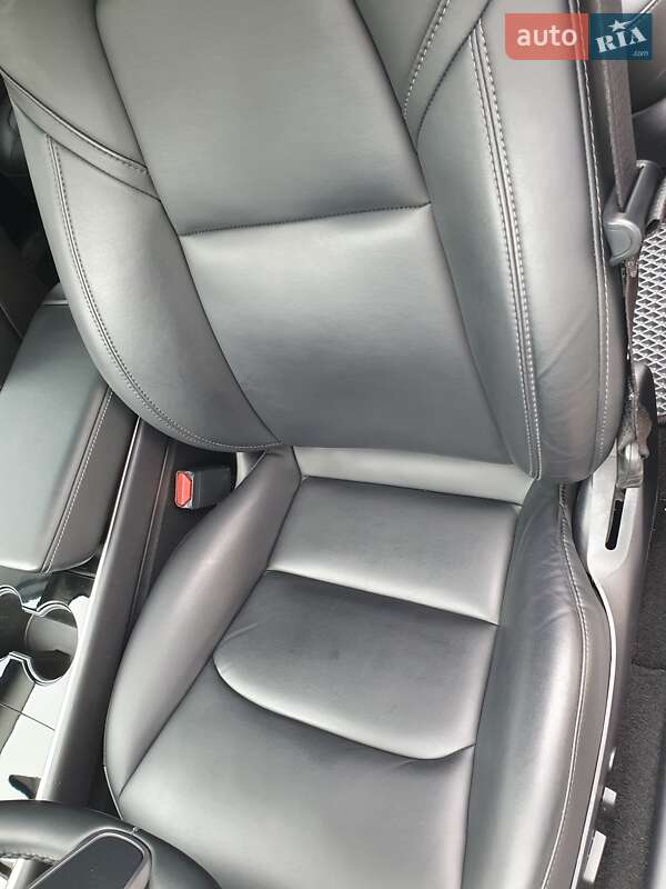 Седан Tesla Model 3 2018 в Одессе