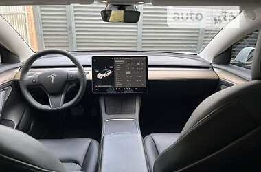 Седан Tesla Model 3 2021 в Запоріжжі