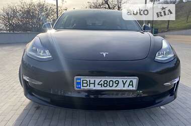 Седан Tesla Model 3 2019 в Одессе