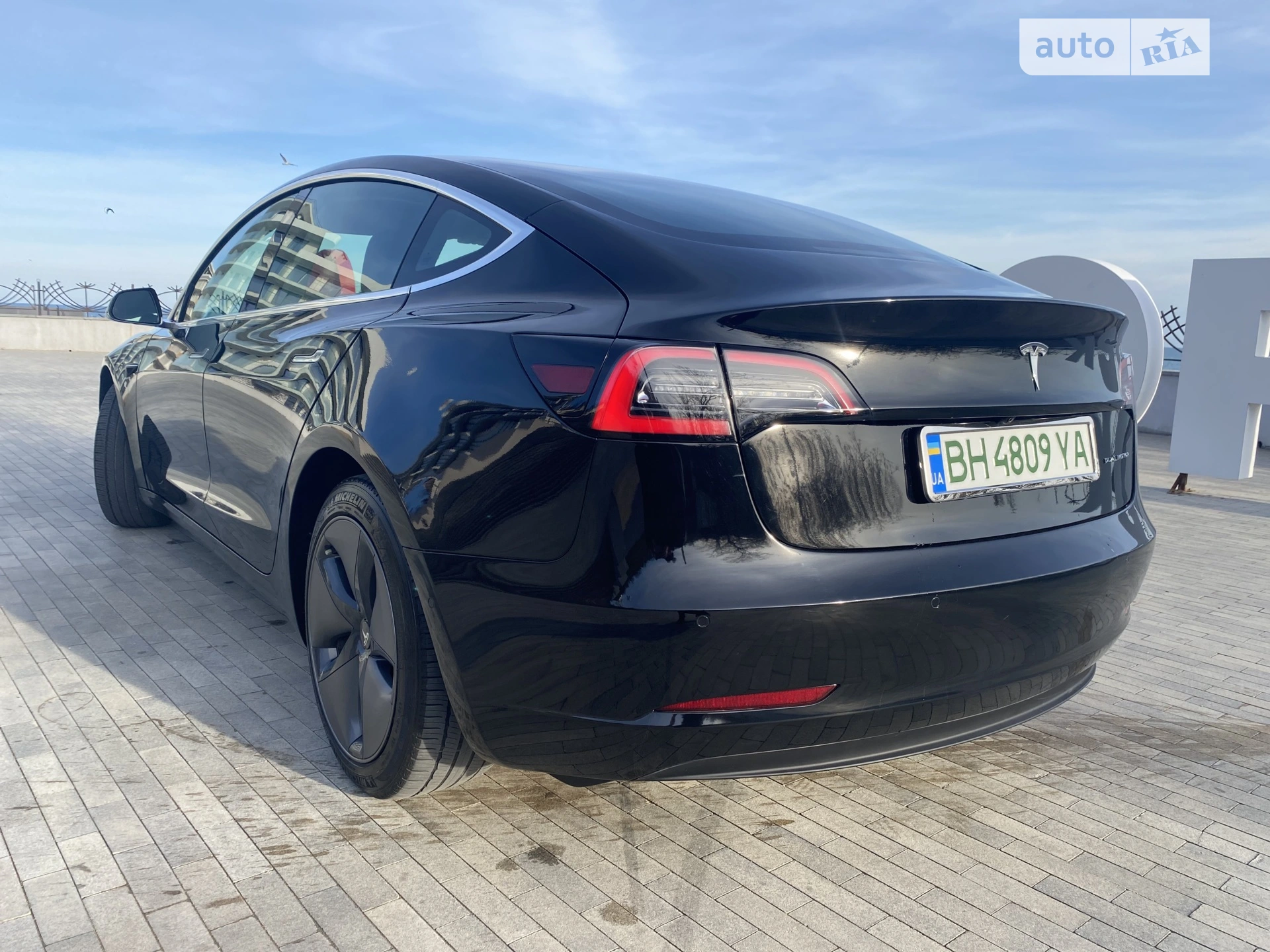 2019 Tesla Model 3 - мініатюра 10