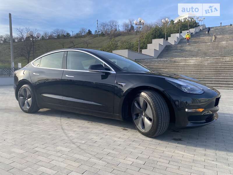 Седан Tesla Model 3 2019 в Одесі фото 19 Седан Tesla Model 3 2019 в Одесі