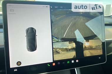 Седан Tesla Model 3 2019 в Одессе