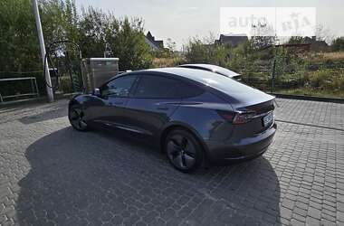 Седан Tesla Model 3 2022 в Дрогобыче