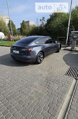 Седан Tesla Model 3 2022 в Дрогобыче фото Седан Tesla Model 3 2022 в Дрогобыче