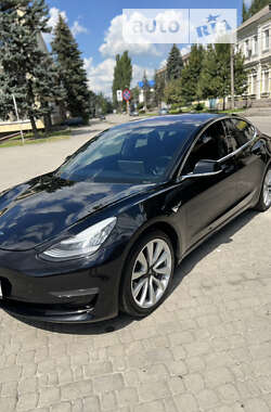 Седан Tesla Model 3 2018 в Запоріжжі