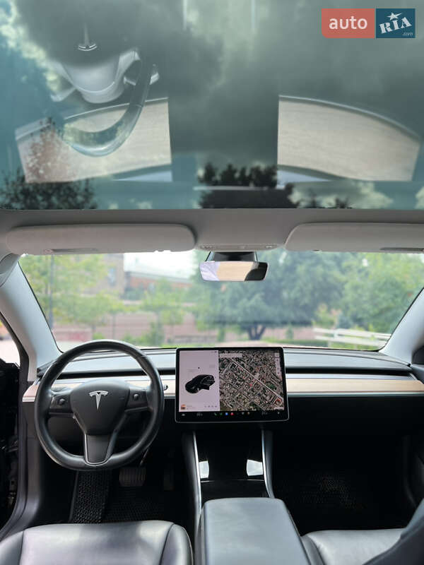 Седан Tesla Model 3 2018 в Запорожье