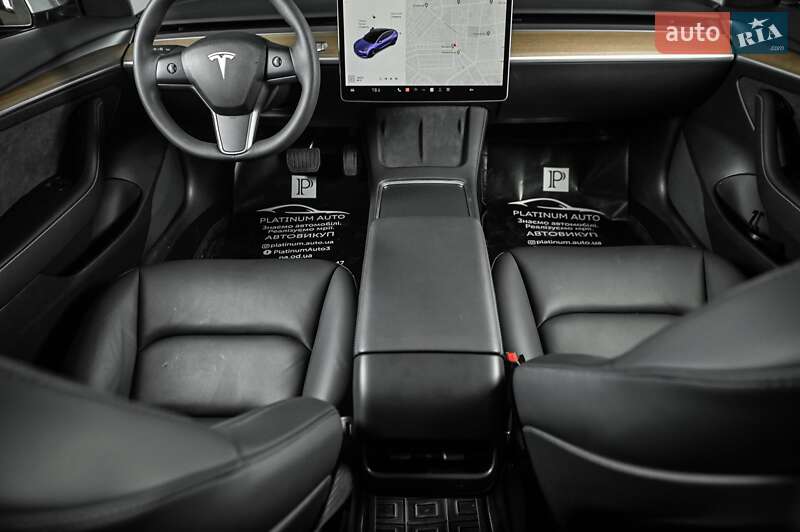 Седан Tesla Model 3 2023 в Одесі