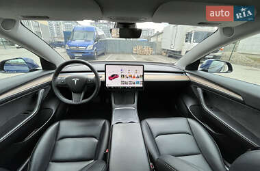 Седан Tesla Model 3 2021 в Ивано-Франковске