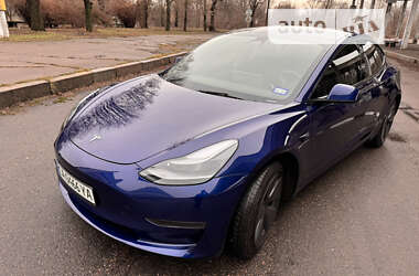 Седан Tesla Model 3 2023 в Черкассах