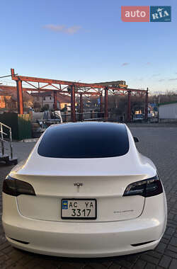 Седан Tesla Model 3 2021 в Луцке
