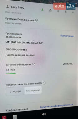 Седан Tesla Model 3 2021 в Луцке